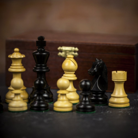 Sunrise Games German Staunton Ebonised Chess Pieces in Gift Box - Medium