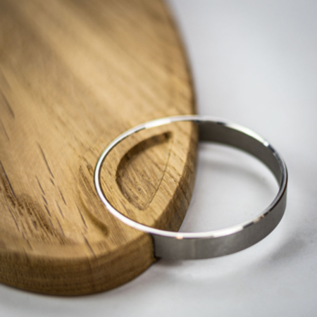 Rio Lindo Birdy Oak Cutting Board - Small