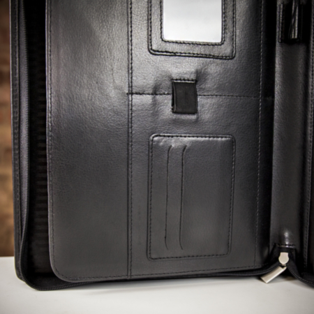 Farrar &amp; Tanner Ascot Leather A4 Zipped Deluxe Conference Folder