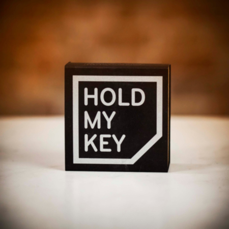 Rio Lindo Magnetic Oak Wood Key Holder